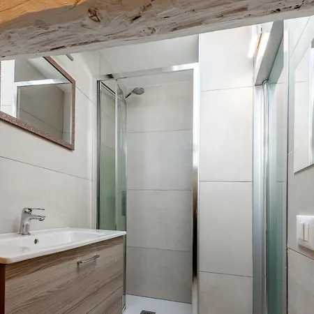 Stayeasy Corso 9 - Attic * Milánó