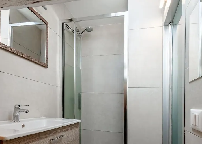 Stayeasy Corso 9 - Attic * Milan